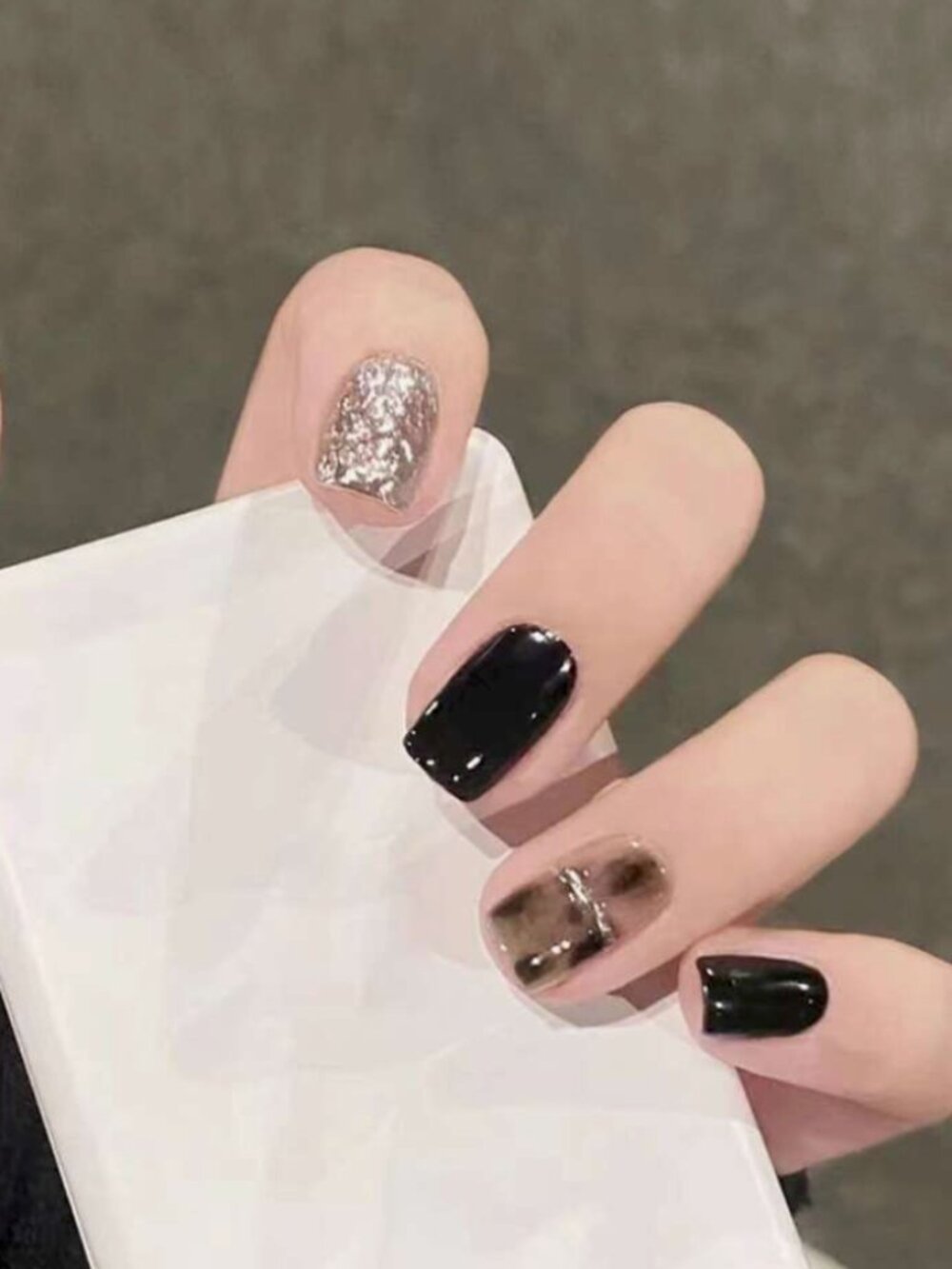24pcs Short Square Black Smudged Glitter Press-on Nail